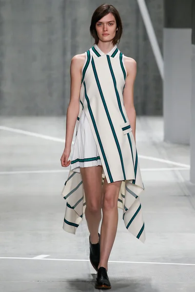 Look 45